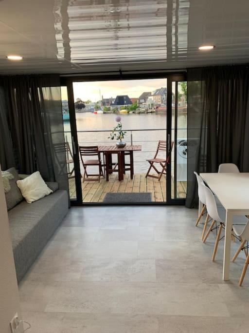 Unique New Houseboat Moored 4 Lejlighed Zwartsluis Eksteriør billede