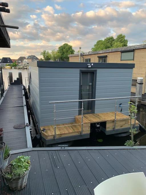 Unique New Houseboat Moored 4 Lejlighed Zwartsluis Eksteriør billede